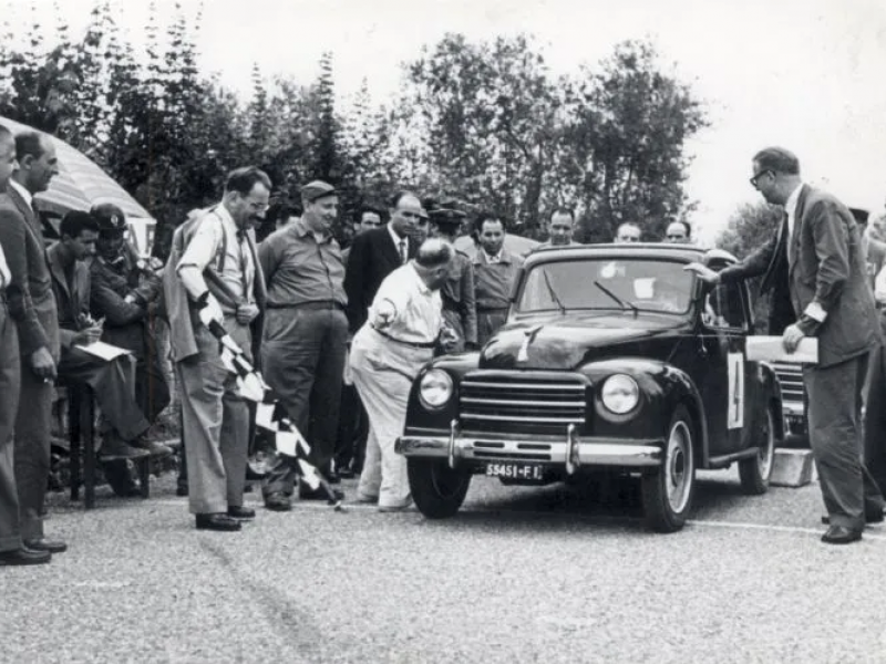 Azienda - Romano Bacci al via su Fiat 500C alla Coppa della Consuma del 1953